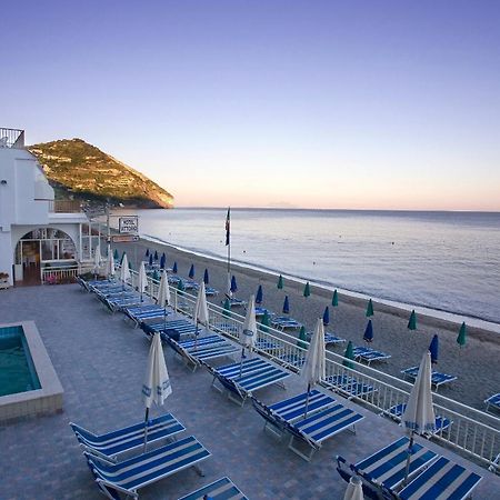 Hotel Vittorio Beach Resort Barano dʼIschia المظهر الخارجي الصورة