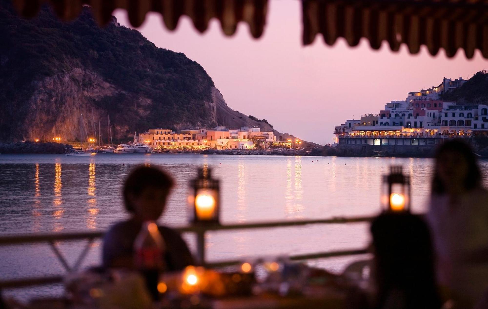 Hotel Vittorio Beach Resort Barano dʼIschia المظهر الخارجي الصورة